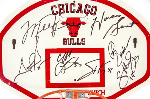 Chicago Bulls Team Signed Mini Basketball Hoops With 7 Signatures Including Michael Jordan, Scottie Pippen & Phil Jackson